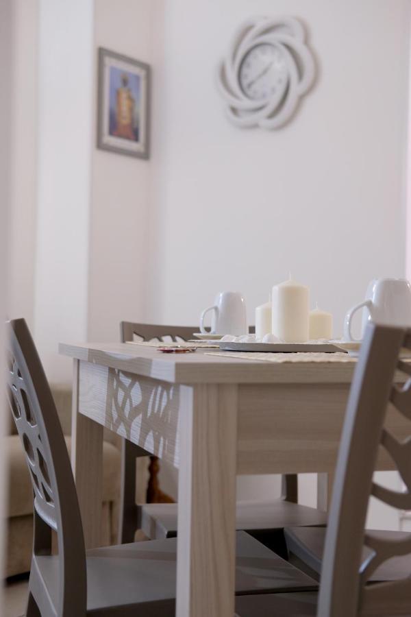 Pietra Bianca Appartment Bari Eksteriør billede