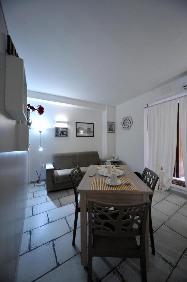 Pietra Bianca Appartment Bari Eksteriør billede