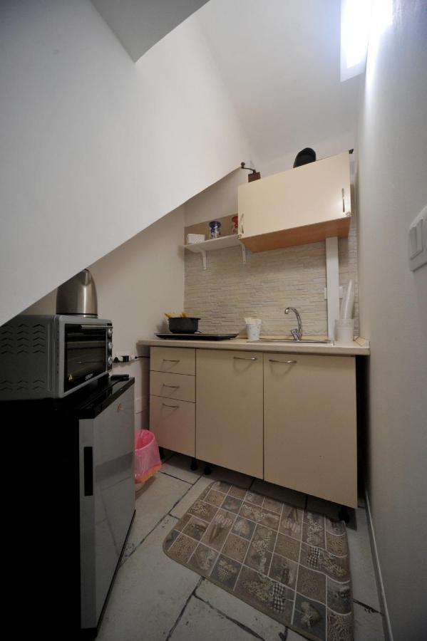 Pietra Bianca Appartment Bari Eksteriør billede